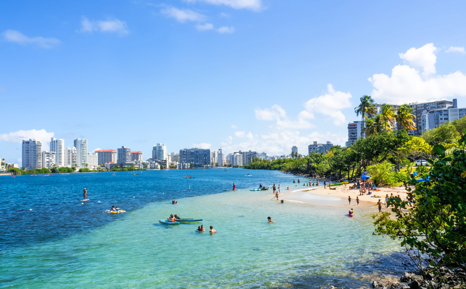 Vista de la costa del Área Metro de Puerto Rico